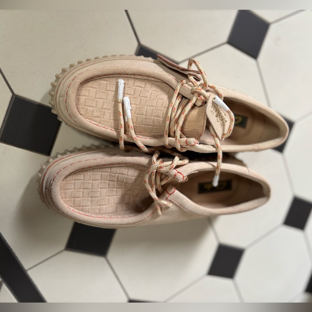 Clarks Beige Textured Women's Loafers